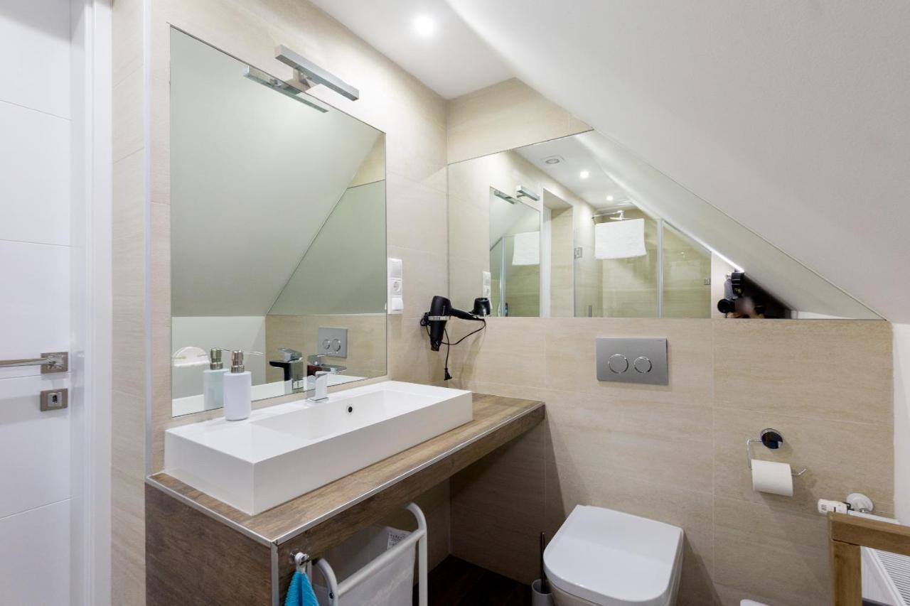 Budapest Central Square 2 Bedrooms Suite - Michaelides Voeroesmarty Square Residences Budapeste Exterior foto