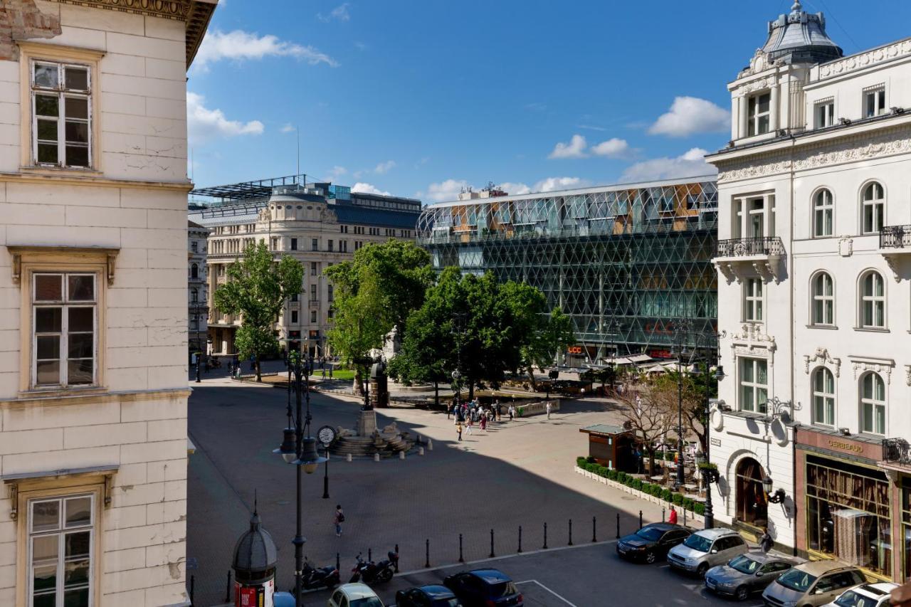 Budapest Central Square 2 Bedrooms Suite - Michaelides Voeroesmarty Square Residences Budapeste Exterior foto